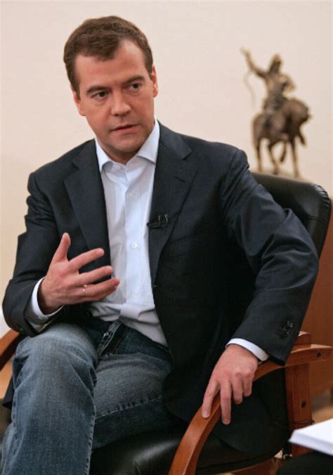 Vezi Cum Isi Mentine Conditia Fizica Presedintele Rus Dmitri Medvedev