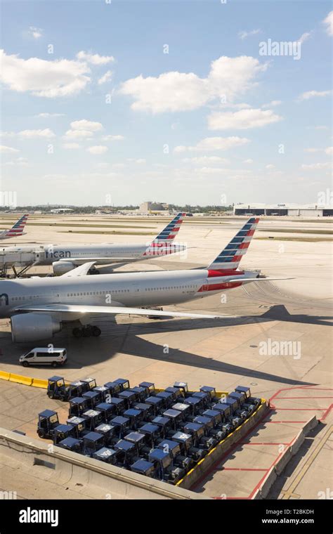 American Airlines Terminal Miami International Hi Res Stock Photography