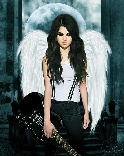 Perlzz Selena Gomez Rock Angel