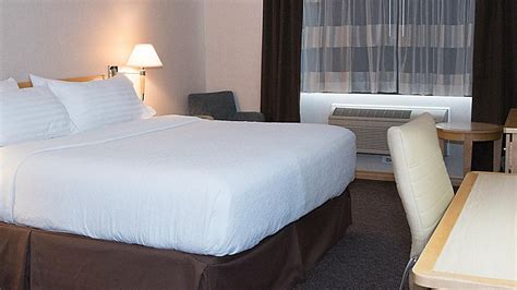 Holiday inn express west cincinnati, an ihg hotel. Holiday Inn West Kelowna