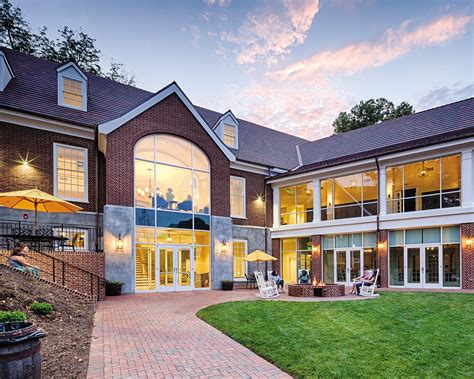 Salem College Blends New Design with Historic Island of Architecture - PUPN