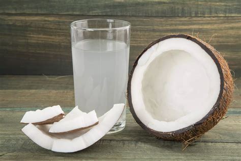 Agua De Coco ¡saludable Y Refrescante Propiedades Beneficios