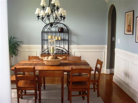We've pulled together the best selling and most popular benjamin moore paint colors and highlighting homes painted in these beautiful colors. Paint Colors For Dining Rooms, Best Dining Room Paint ...