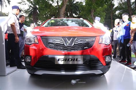Trang bị 06 tính năng an toàn vượt trội với hệ thống hỗ trợ đỗ xe, cân bằng điện tử, camera sau. Chi nhánh Vinfast Tây Ninh - xe máy điện Vinfast - ô tô ...