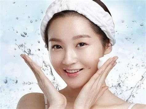 Try This 10 Step Korean Skin Care Routine Character Media