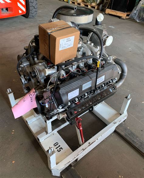 Ford 68 V10 Crate Engine