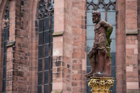 Statue Von Herkules Im Marktplatz Heidelberg Deutschland Stockfoto