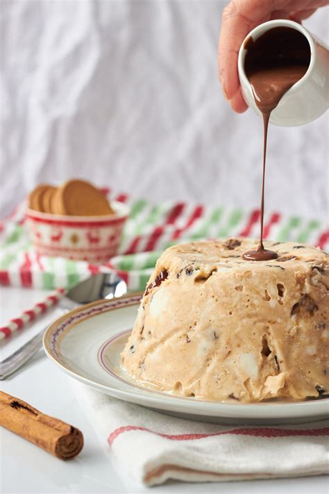 The texture is creamy, smooth, just perfect for scooping. Christmas Pudding Ice Cream - Delightful Vegans