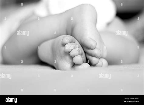 Boy Resting Leg Up Hi Res Stock Photography And Images Alamy