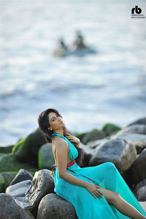 Neena Movie Actress Deepti Sati Stills Image Photos Malayalam Movie 2015 Onlookers Media