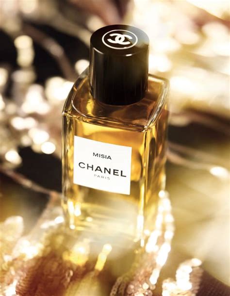 Chanel misia ~ perfume review. Misia: Chanel's glamorous new perfume | How To Spend It