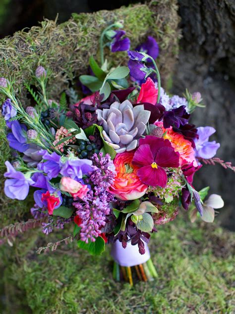 The main feature of these gorgeous bridal and bridesmaids bouquet is the stunning dahlia in white! Wedding Bouquets: Canada's Most Beautiful- Foxgloves