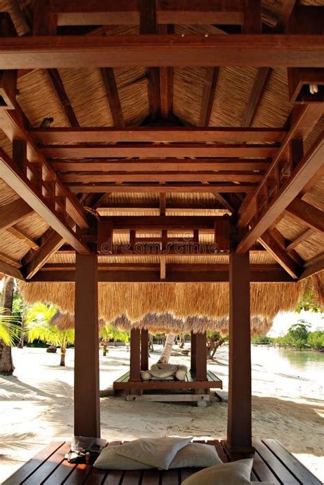 Tropical Beach Hut Stock Image Image Of Relaxation Roof 14011123