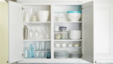 Kitchens are extremely important parts of any household. Best Way To Organize Kitchen Cabinets - Step-By-Step ...