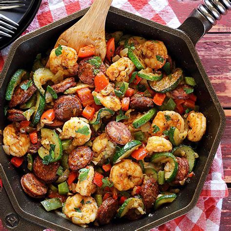 Quick & easy dinner recipes for tonight. Easy One-Skillet Meals to Make for Dinner Tonight Magazine ...