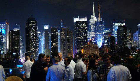 Nyc Turns Up The Heat The 8 Best Rooftop Parties In The City Secret Nyc