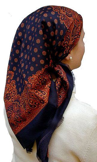 Medallion And Paisley Scarf 15 Head Scarf Styles Ladies Head Scarf