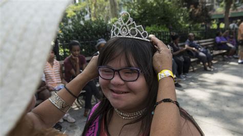 Teen With Down Syndrome Crowned Prom Queen Kost 103 5