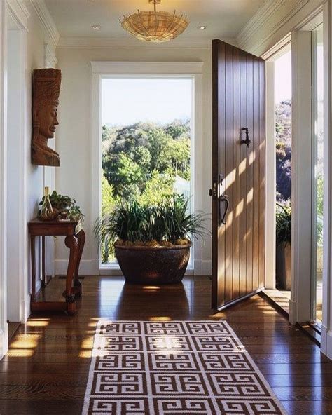 Feng Shui Tips To Help Improve Your Hallway Lessenziale