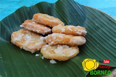 Selanjutnya, masukkan ubi dan tunggu hingga empuk. Resep Borneo: Kue Mustika Olahan dari Ubi Kayu [Singkong ...