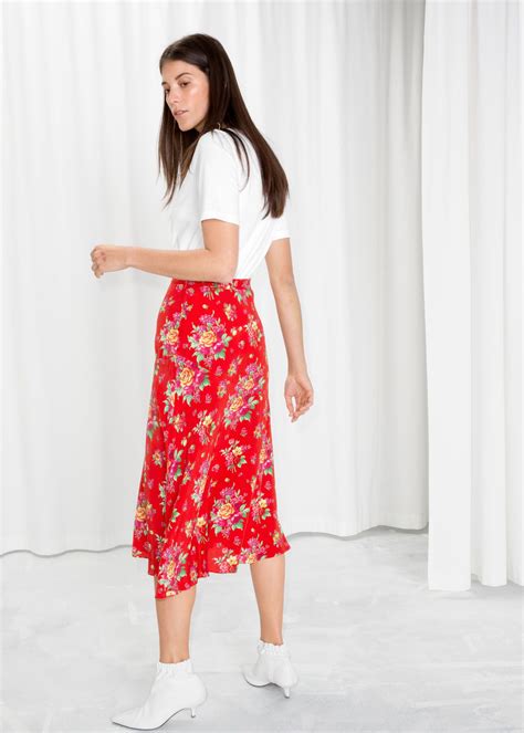 Zoomed Image Red Floral Skirt Floral Midi Skirt Red Midi Skirt