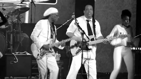 Nile Rodgers And Chic Le Freak 02 Academy Glasgow 2015 Youtube