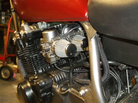 The engine was a air cooled, cooled four stroke, transverse four cylinder, dohc, 4 valves per cylinder. 1982 Honda Nighthawk 750 SC, Custom, Cafe Racer