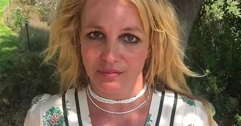 Britney Spears Fans Think She Looks Like Shes Been Crying In Latest