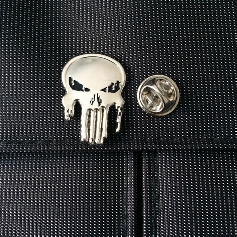 1 Pcs 3d Superhero Punisher Skull Lapel Pins Brooch Pins Badge Lodge