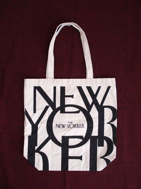Trendiness aside, the act of toting promotes one's perceived intellectualism, and thus the new yorker tote bags are, for better or for worse, something people have in common. THE NEW YORKER Tote Shopper Eco Reusable Grocery Bag ...