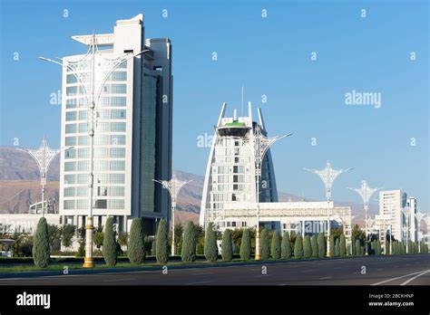 Ministerios Edificios En La Carretera Archabil En Ashgabat