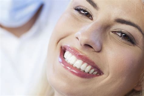 Bloomington Il Treatments For Tooth Gaps Cosmetic And Restorative