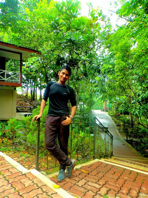 Contextual translation of hutan lipur into english. emyr: TRIP TO HUTAN LIPUR KAWANG, PAPAR, SABAH