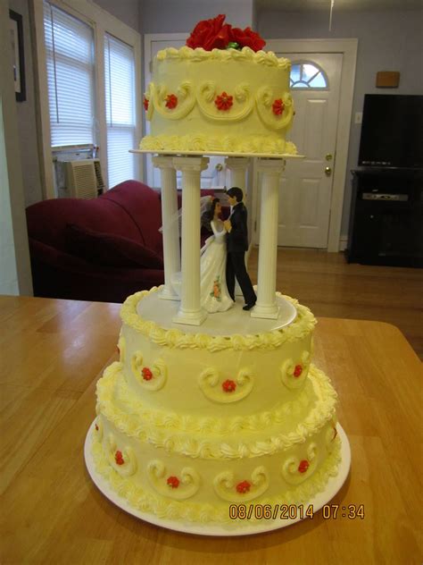 3 Tiers Wedding Cake With First Dance Topper On The Middle Of The