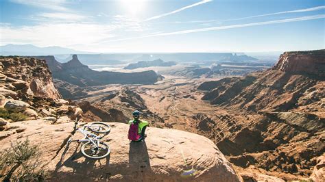 Hike Bike And Soak Up Moab Utahs Desert Wonderland On A Weekend