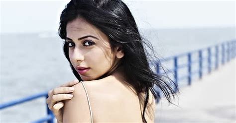 sexy rakul preet sing bikini pics in sea beach