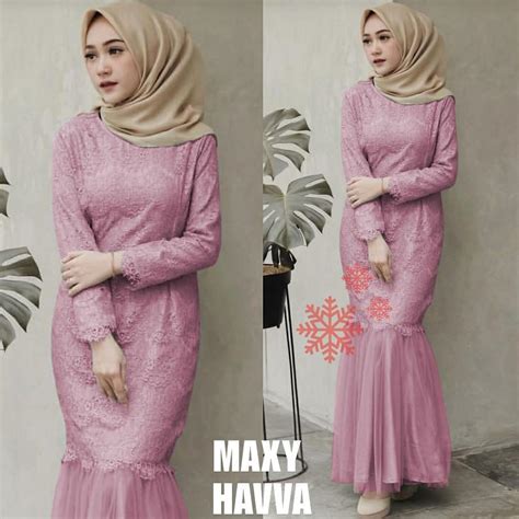 Model gamis pesta brokat 2020 yang mewah dan menawan. Model gamis brokat kombinasi polos terbaru 2020 - Model ...