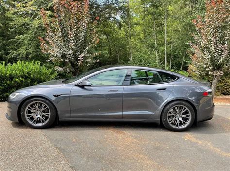 Tesla Model S Refresh With 19 Tempest Wheels And No Covers Pic