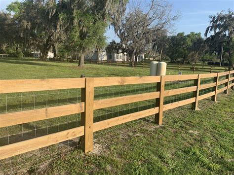Ranch Style Fence With Wire Washabaughroegner 99