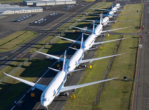A Line Up Of Boeing 787 Dreamliners Airlinereporter Airlinereporter