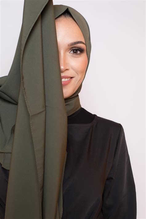 hijab soie de médine kaki