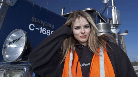 Ice Road Truckers Lisa Kelly Is Married To Husband Traves
