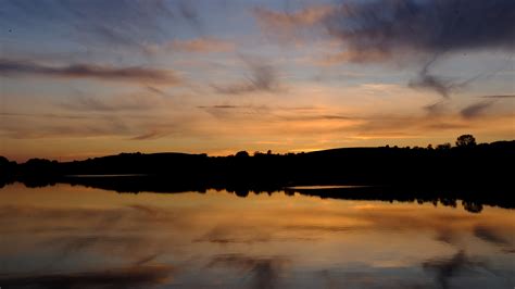 Download Wallpaper 3840x2160 Sunset Lake Sky Reflection 4k Uhd 169
