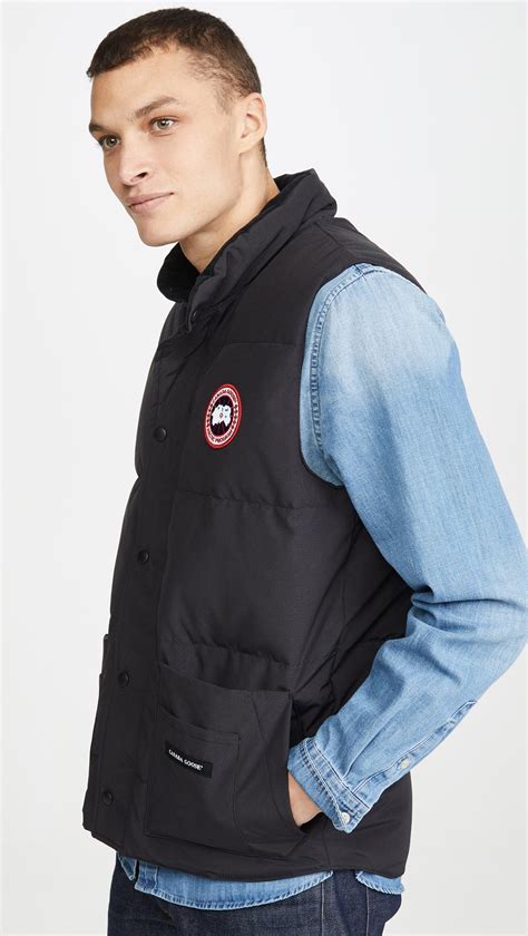 canada goose synthetic freestyle crew vest in navy blue for men lyst