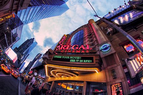 Regal Cinemas Times Square This Huge Theater On 42ed Stre Flickr