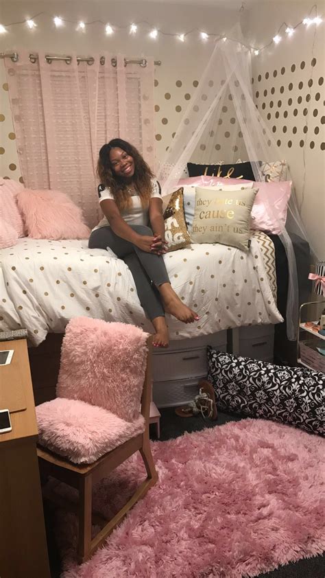 Pin By Grace On Home Decorating Pink Dorm Rooms Girls Dorm Room