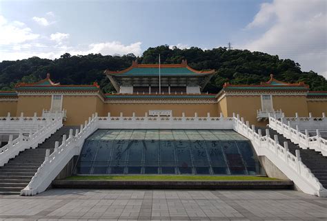 What Is The Largest Art Museum In China?