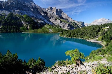 Oltre a vasti tratti di paesaggi incredibilmente belli e incontaminati da esplorare, c'è hobart vivace e colorata in cui rilassarsi. Pin by Amir K on Foto di paesaggi in 2020 | Nature photos ...