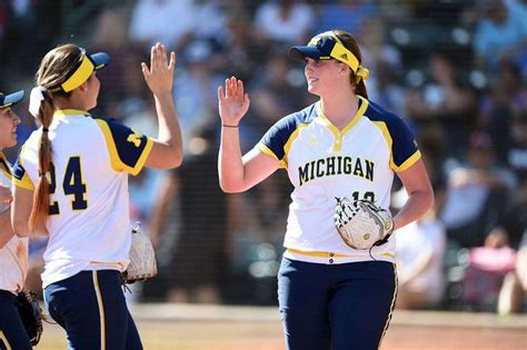 Take A Look At Michigan Softballs Road To The 2015 Womens College World Series Finals