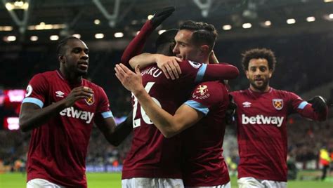 This west ham united live stream is available on all mobile devices, tablet, smart. West Ham vs Crystal Palace Preview: Where to Watch, Kick ...